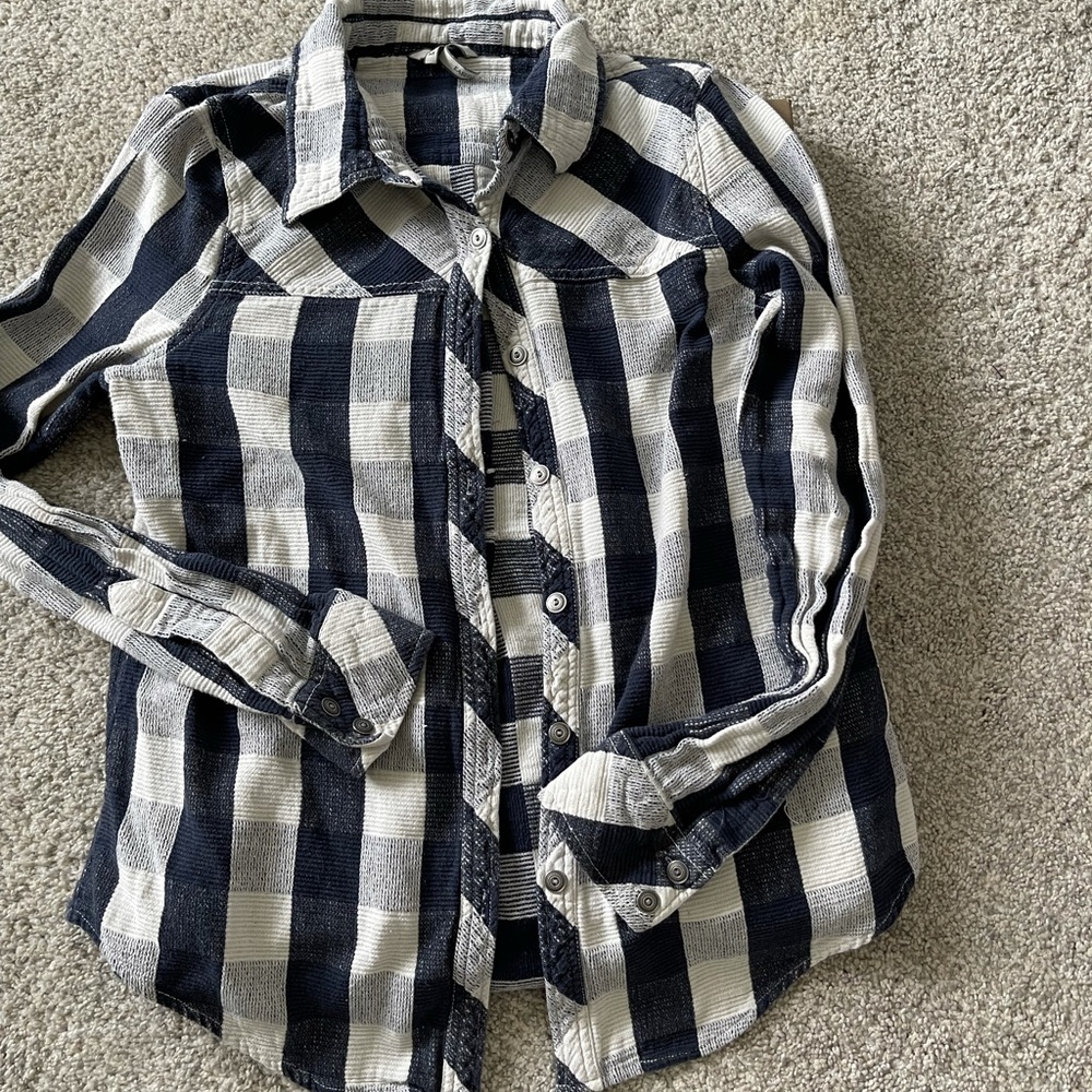 The Buckle Womens Button Down Shirt Top Blouse